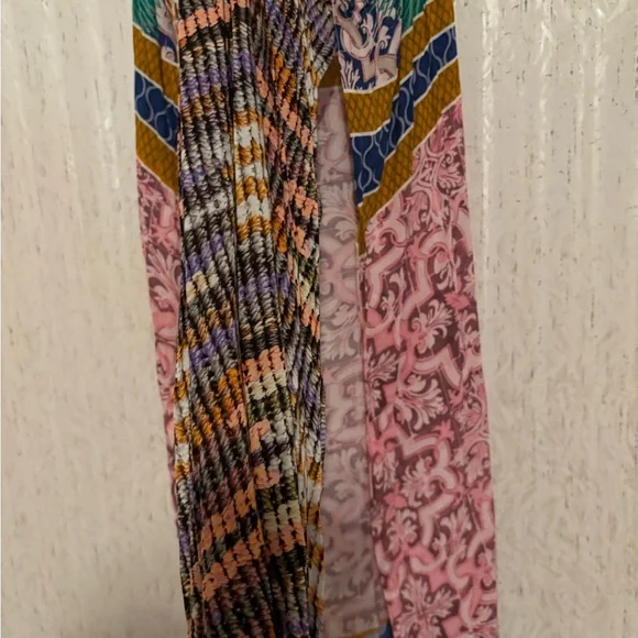 Multicolor Coverup - Picture 4 of 4